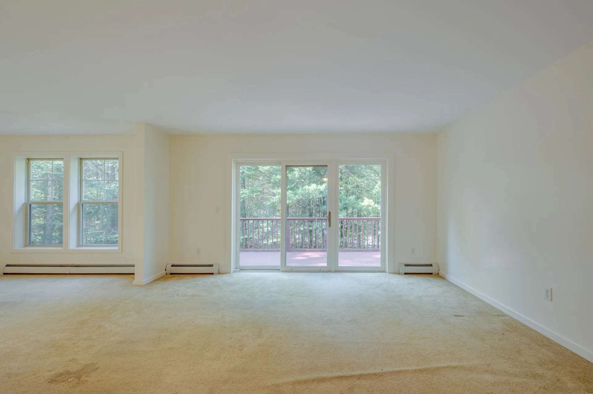 16 Clover Lane New London NH 03257