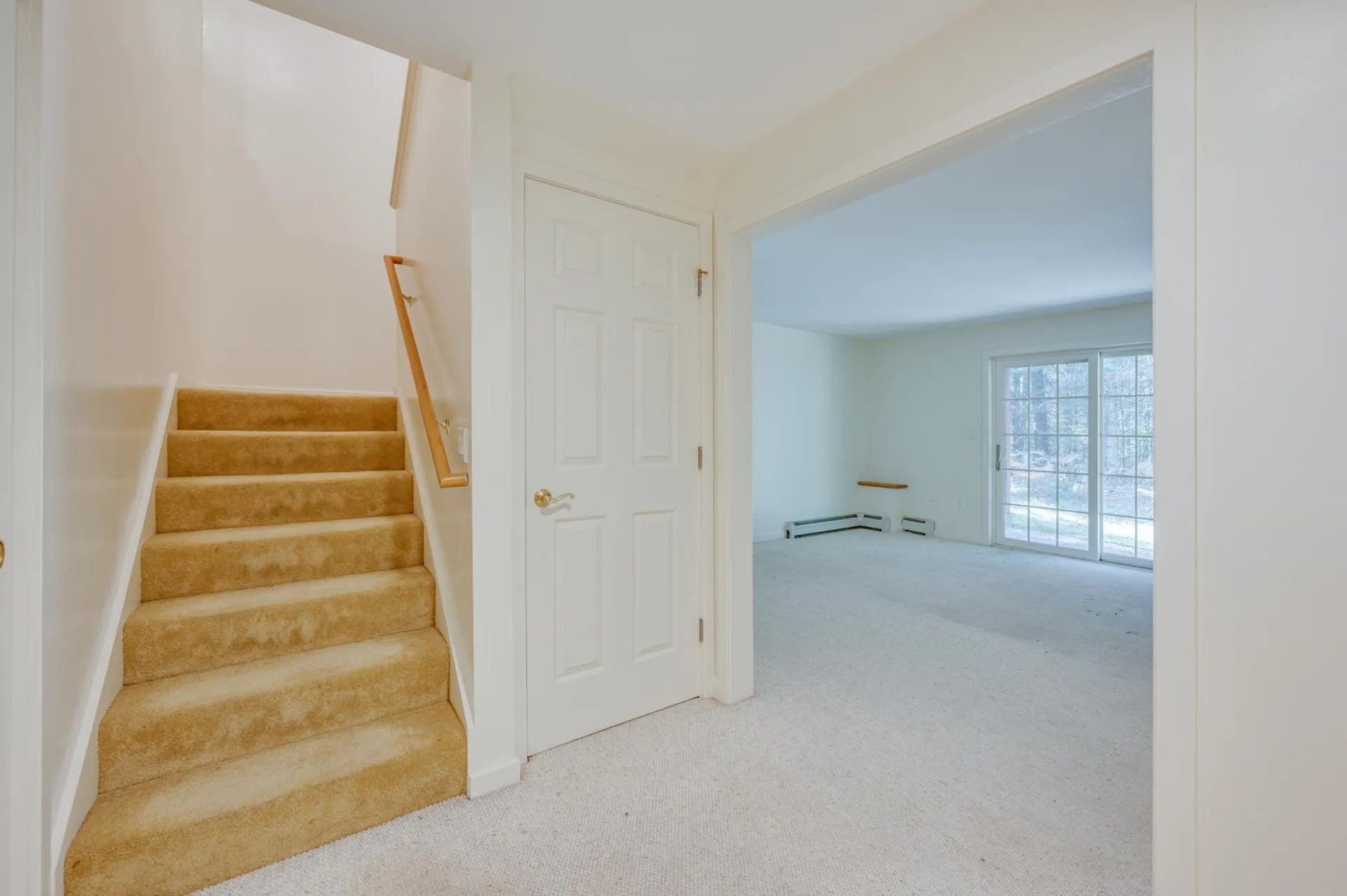 16 Clover Lane New London NH 03257