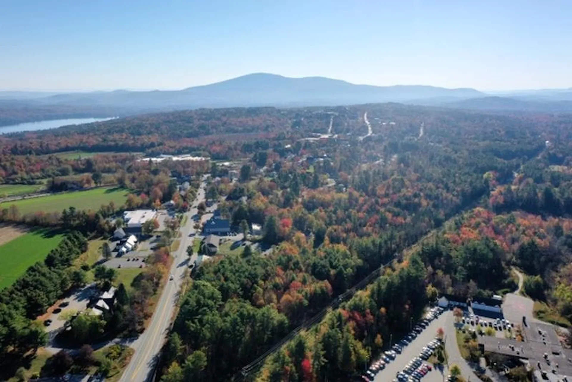 16 Clover Lane New London NH 03257