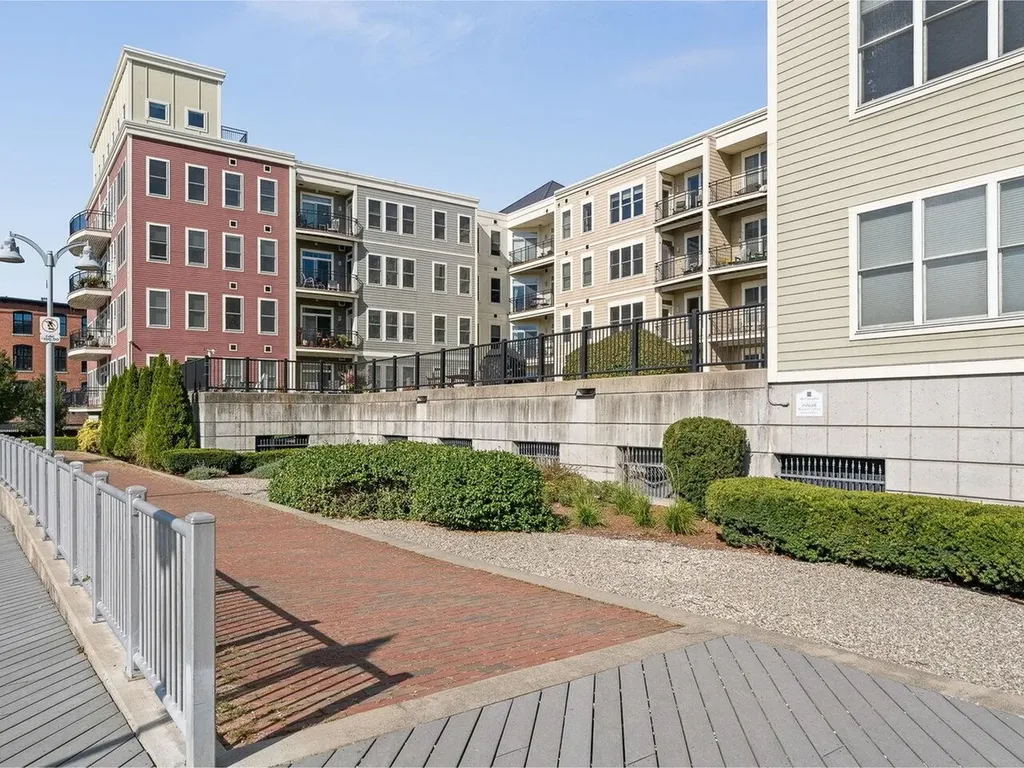 60 Winooski Falls Way Winooski VT 05404