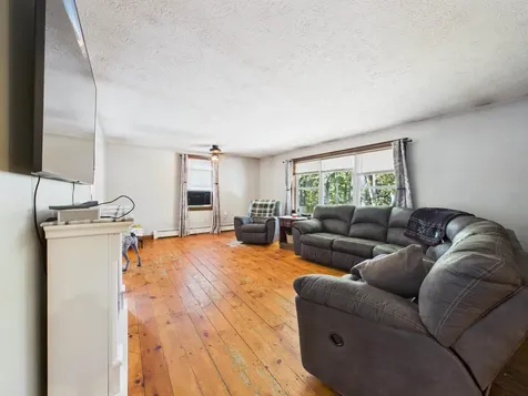 20 Patricia Ann Drive Tilton NH 03276