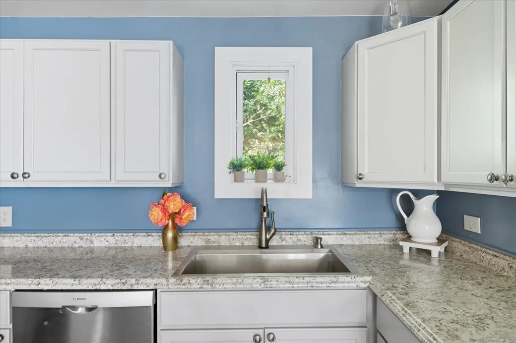 251 Shunpike Road South Burlington VT 05403