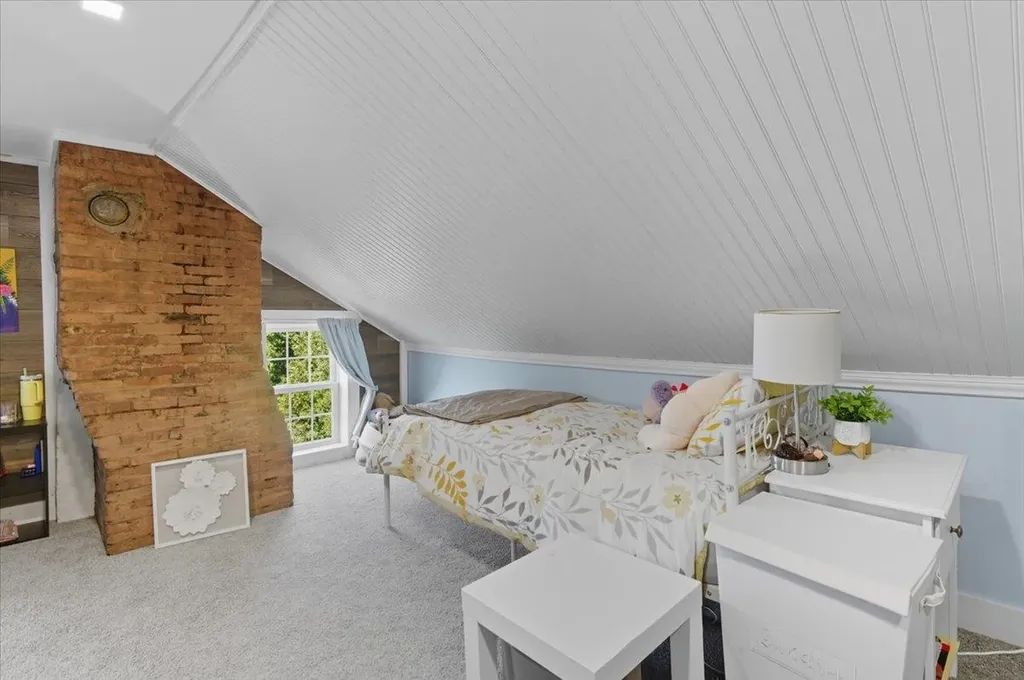 251 Shunpike Road South Burlington VT 05403