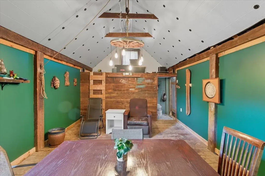 251 Shunpike Road South Burlington VT 05403