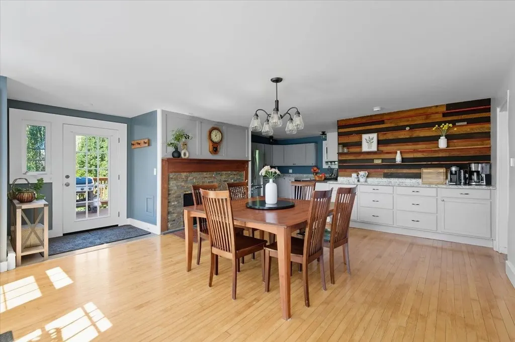 251 Shunpike Road South Burlington VT 05403