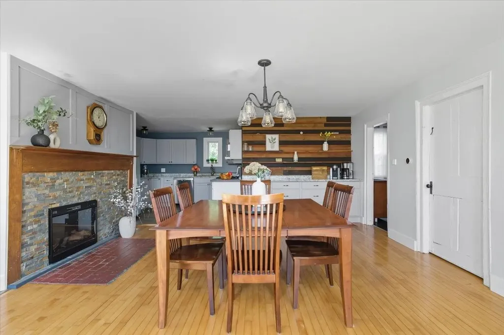 251 Shunpike Road South Burlington VT 05403