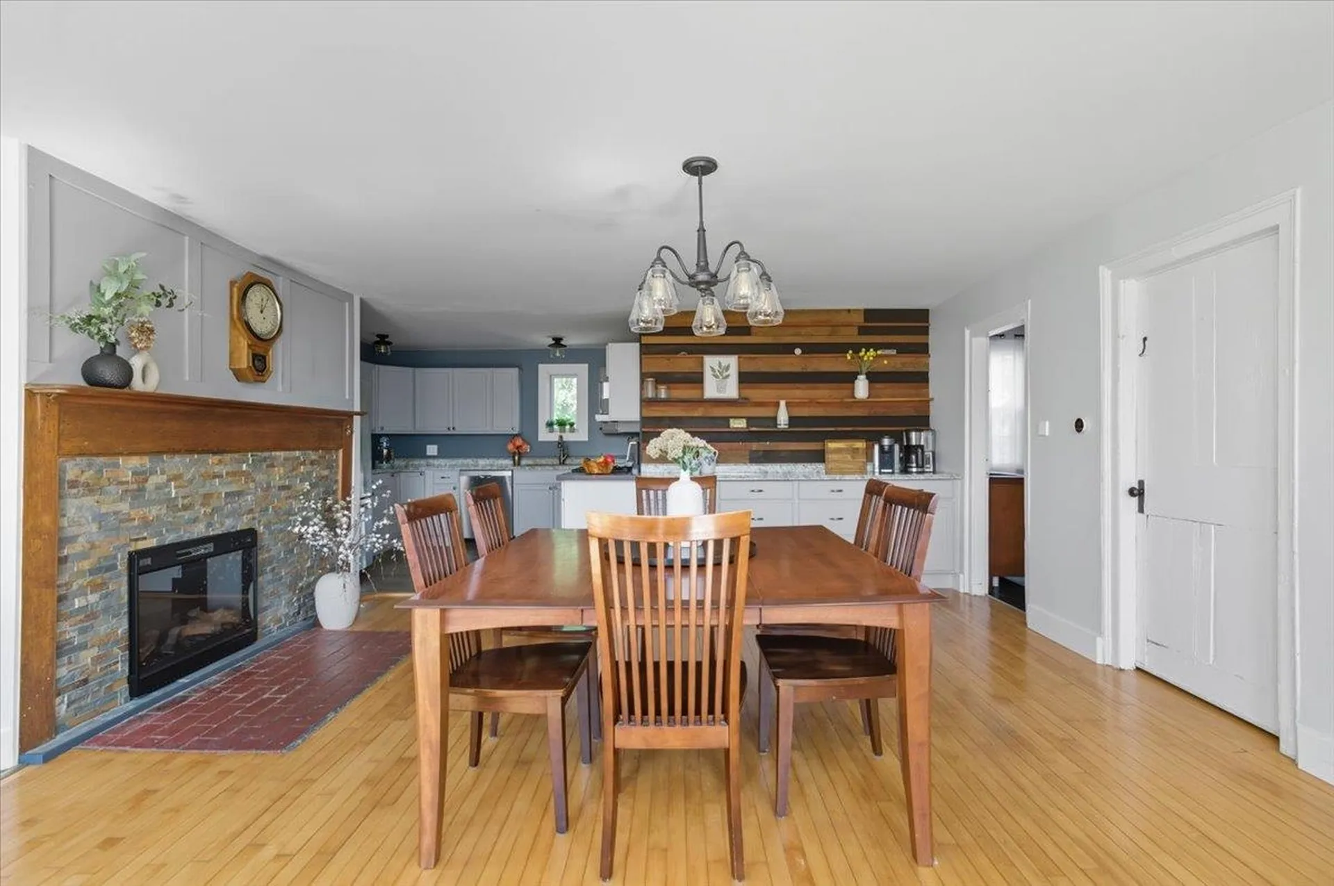 251 Shunpike Road South Burlington VT 05403