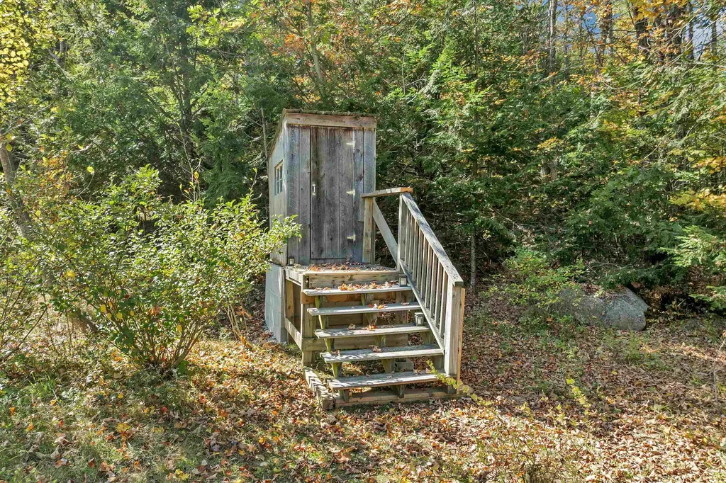 26 Butman Road Bradford NH 03221