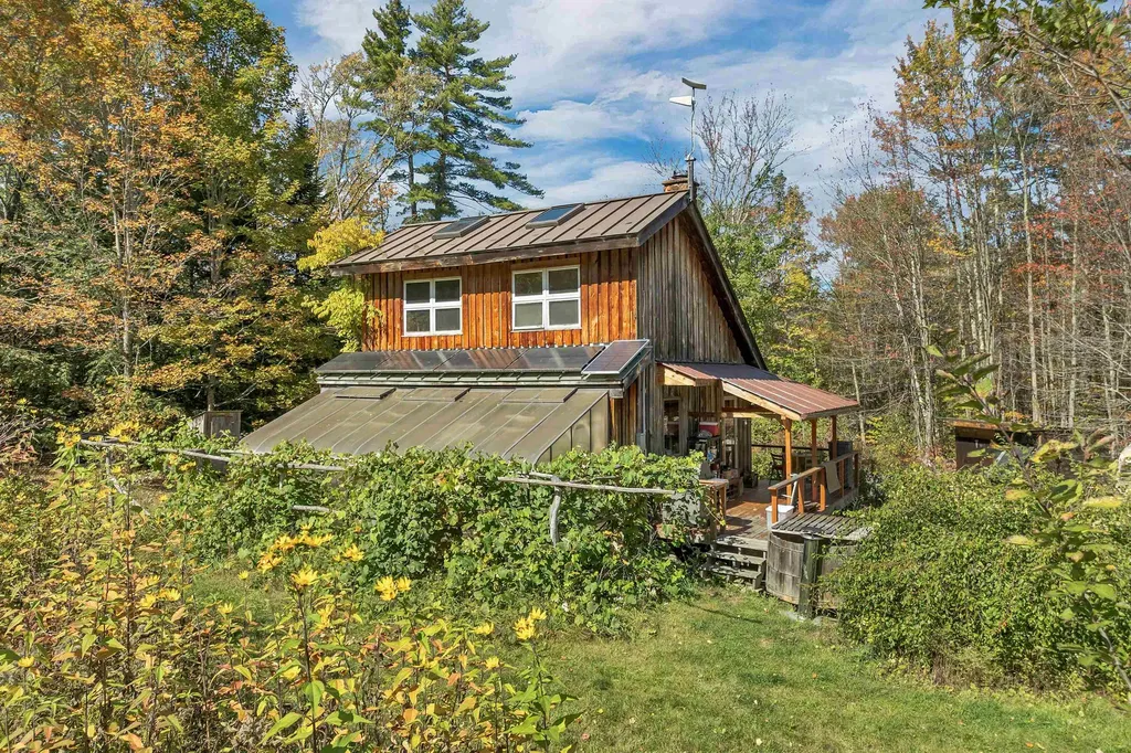 26 Butman Road Bradford NH 03221