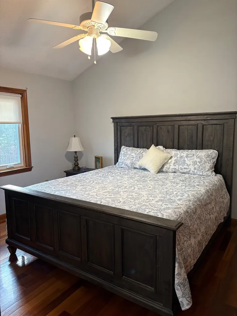 9 Plaza Avenue Hudson NH 03051-3234