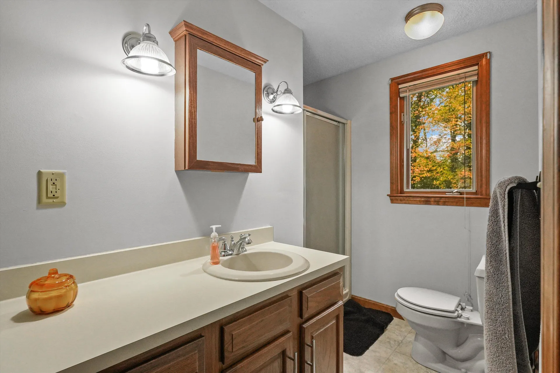 9 Plaza Avenue Hudson NH 03051-3234