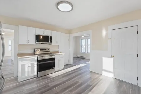 462 Dubuque Street Manchester NH 03102