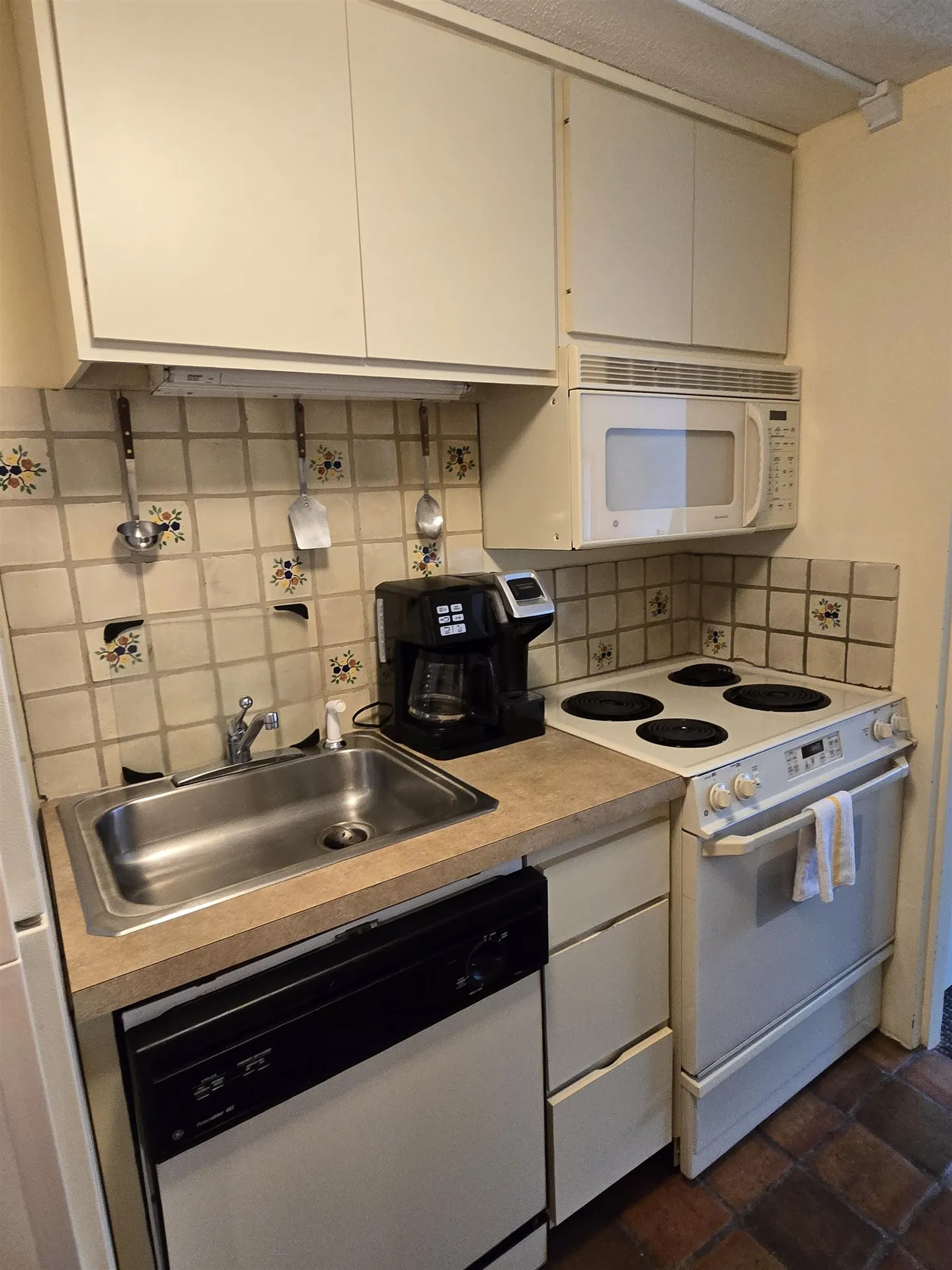 46 Packards Road Waterville Valley NH 03215