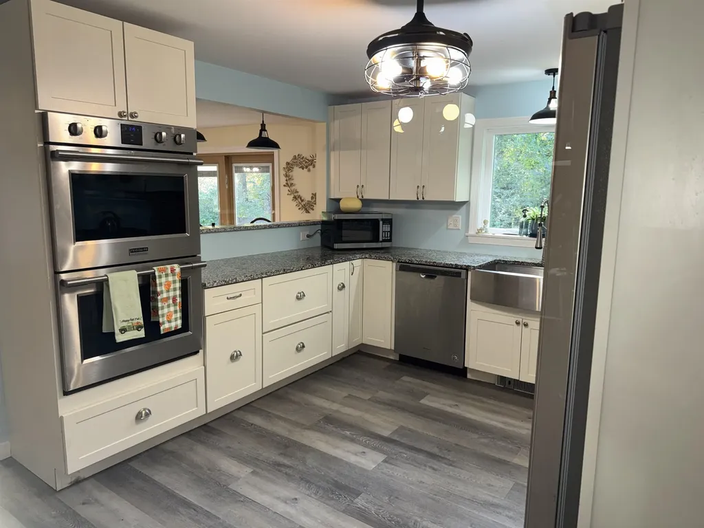 2 Marblehead Road Windham NH 03087