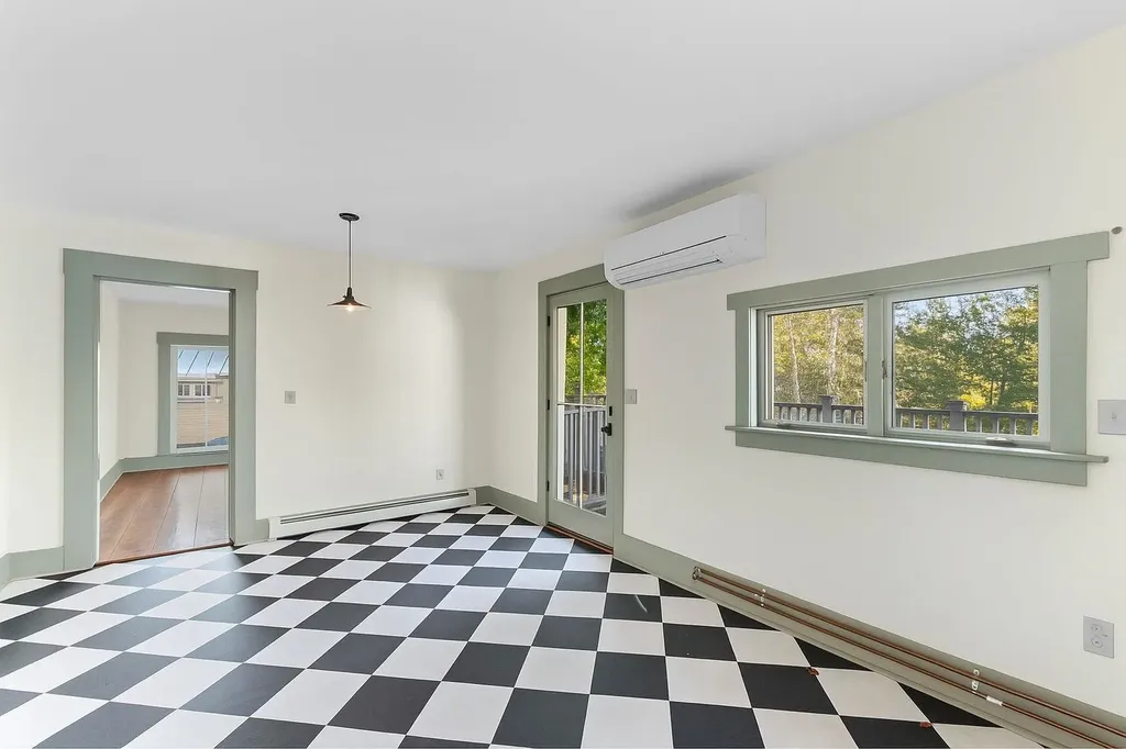 85 Main Street Tamworth NH 03886