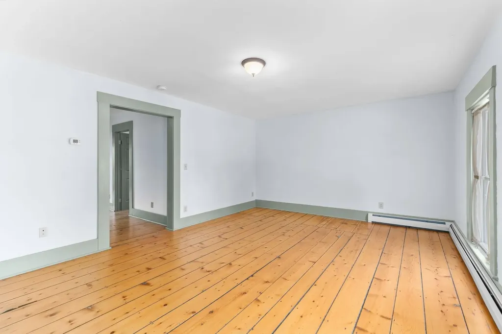 85 Main Street Tamworth NH 03886