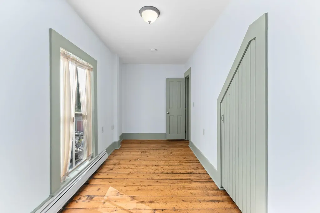 85 Main Street Tamworth NH 03886