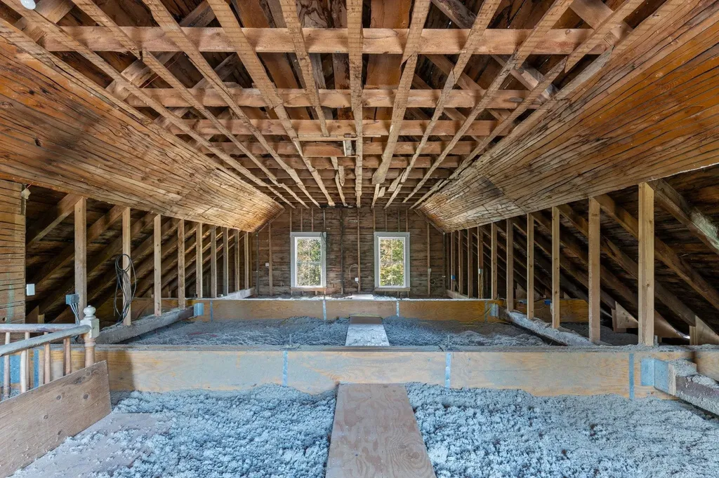 85 Main Street Tamworth NH 03886