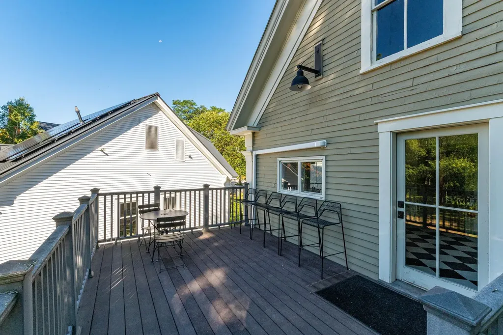 85 Main Street Tamworth NH 03886