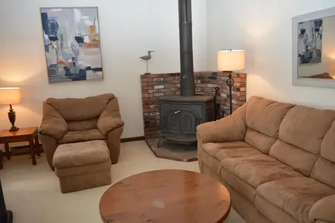 64 Pintail Knob Grantham NH 03753