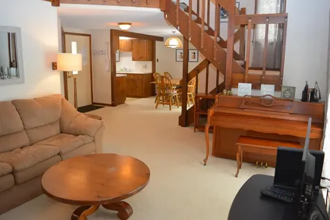 64 Pintail Knob Grantham NH 03753