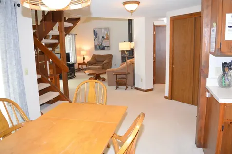 64 Pintail Knob Grantham NH 03753