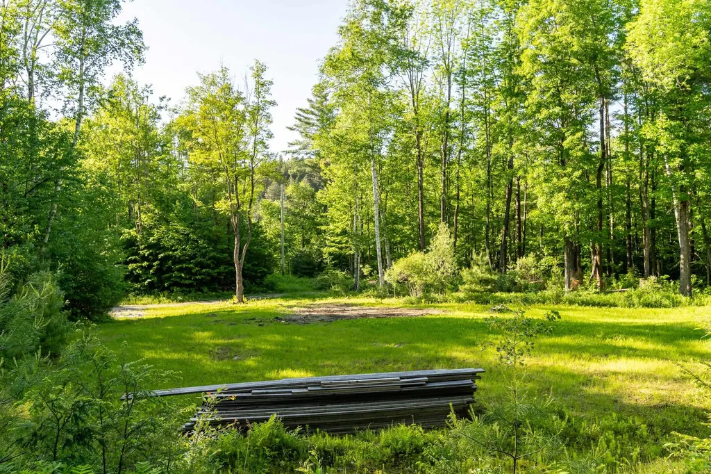 24 Benton Drive Chittenden VT 05737