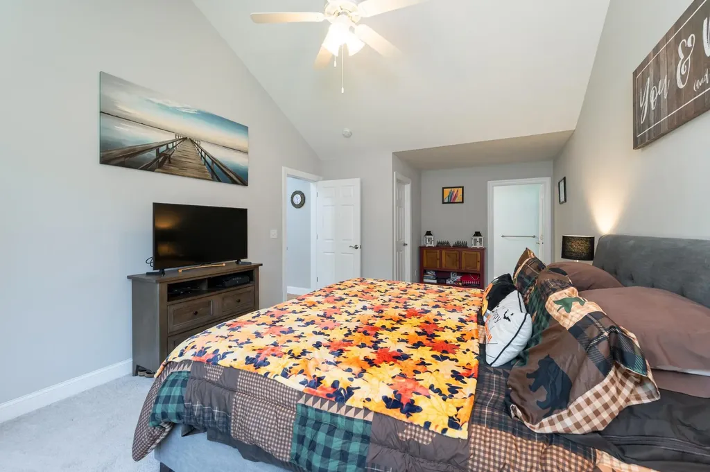 5 Barbie Court Merrimack NH 03054