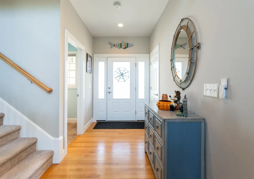 5 Barbie Court Merrimack NH 03054