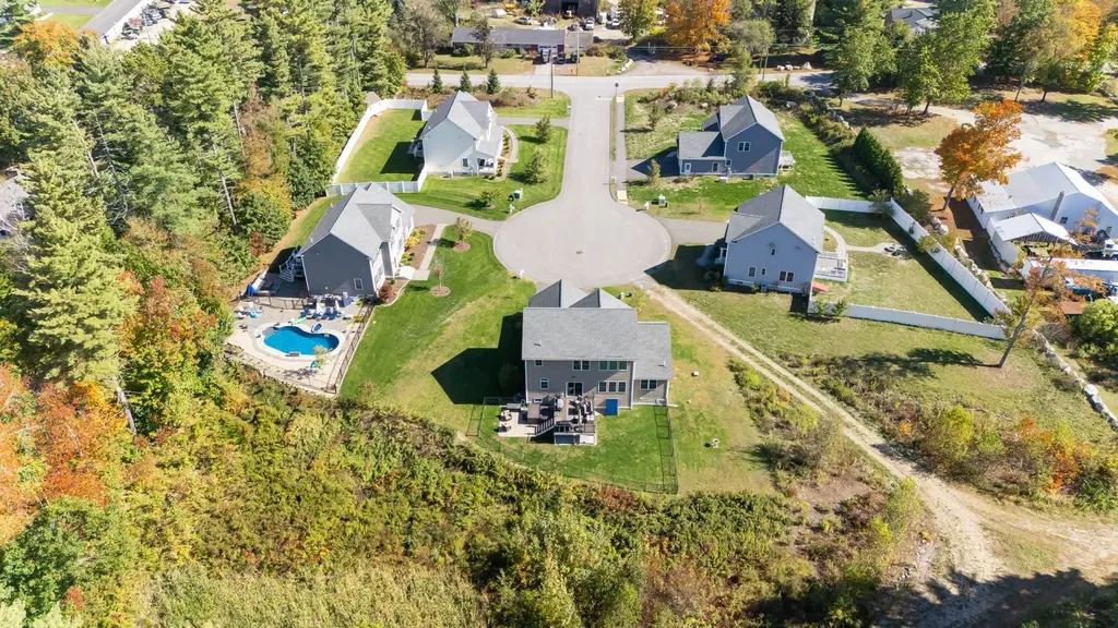 5 Barbie Court Merrimack NH 03054