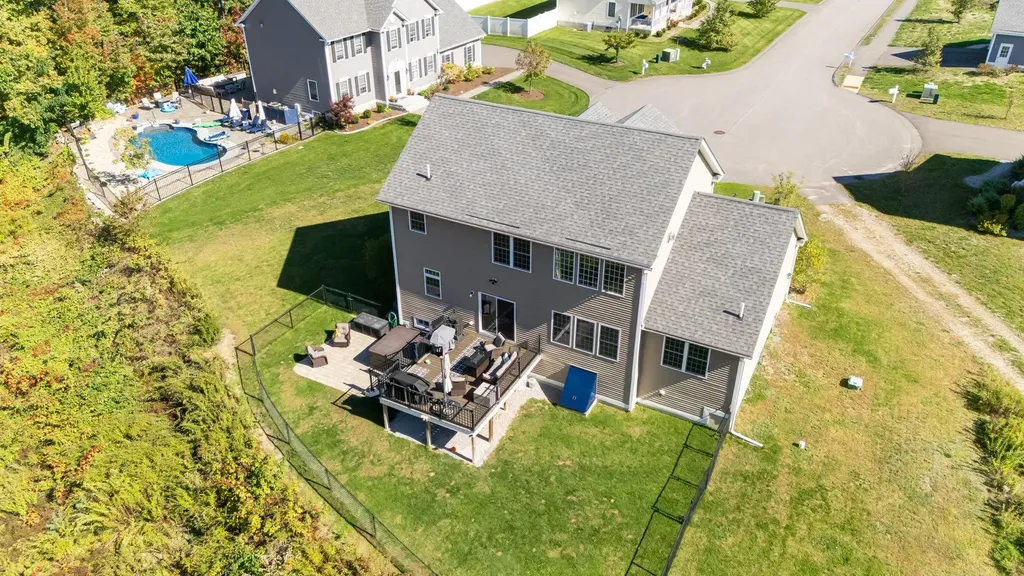 5 Barbie Court Merrimack NH 03054