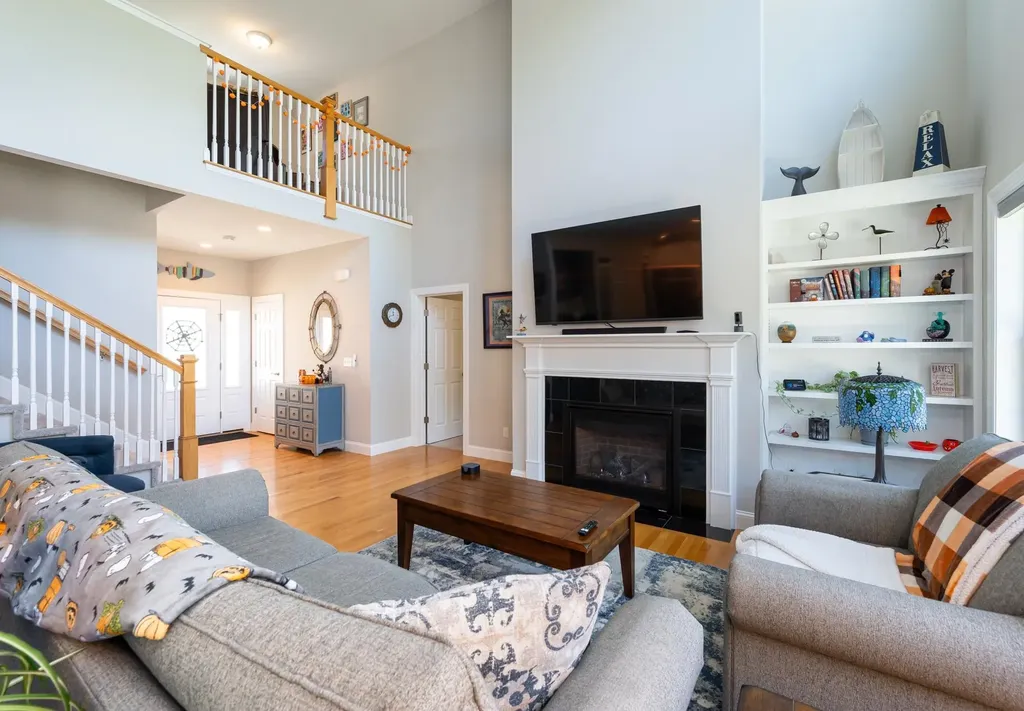 5 Barbie Court Merrimack NH 03054