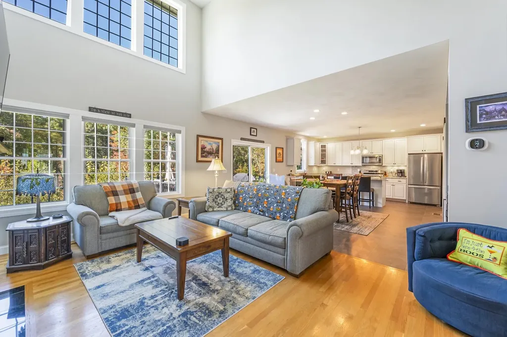 5 Barbie Court Merrimack NH 03054