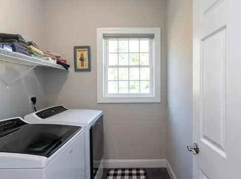 5 Barbie Court Merrimack NH 03054