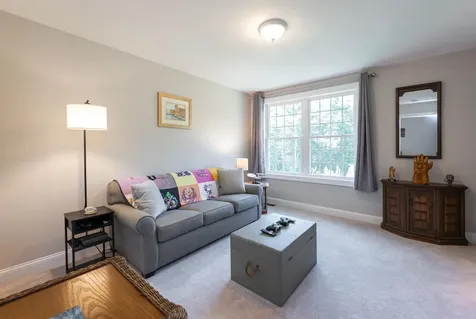 5 Barbie Court Merrimack NH 03054