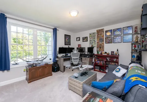 5 Barbie Court Merrimack NH 03054