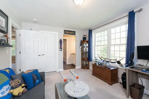 5 Barbie Court Merrimack NH 03054