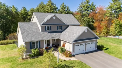 5 Barbie Court Merrimack NH 03054