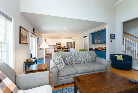 5 Barbie Court Merrimack NH 03054