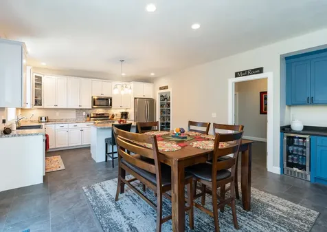 5 Barbie Court Merrimack NH 03054