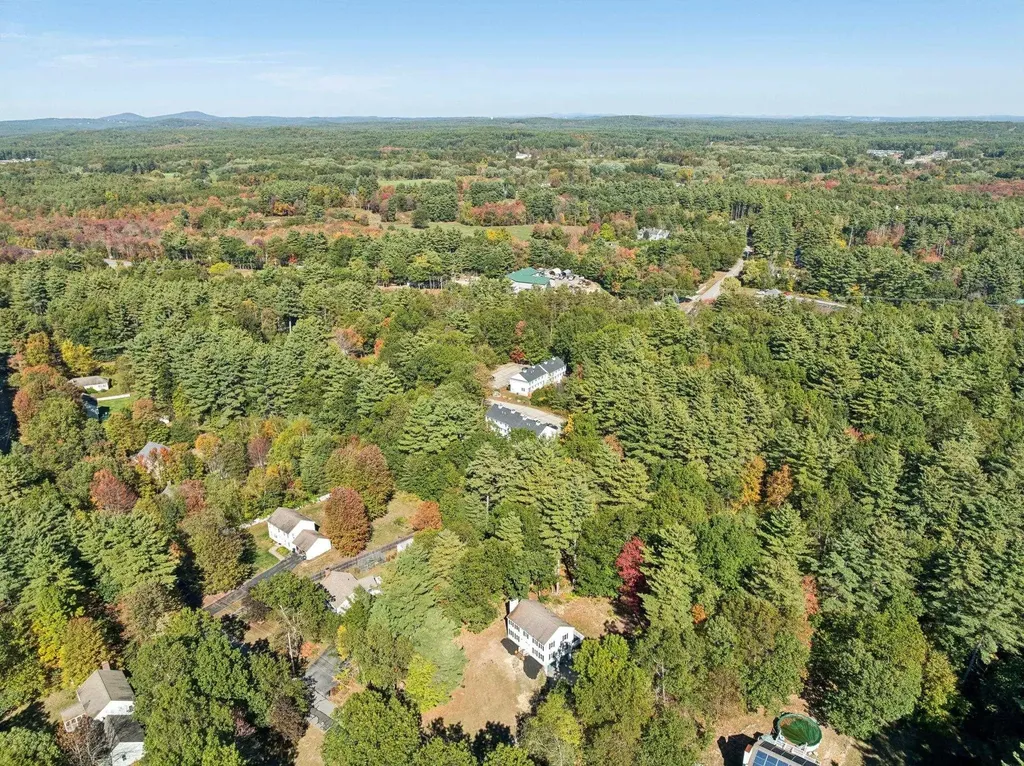 16 Captain Danforth Lane Amherst NH 03031