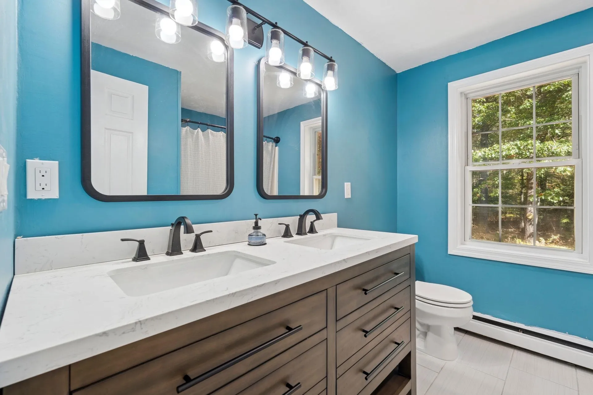 16 Captain Danforth Lane Amherst NH 03031