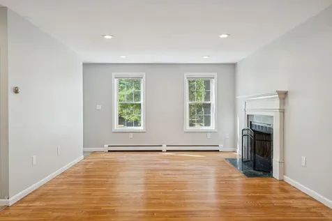 16 Captain Danforth Lane Amherst NH 03031