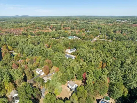 16 Captain Danforth Lane Amherst NH 03031