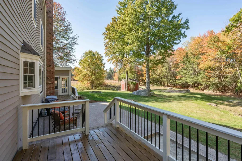 393 Chestnut Hill Road New Boston NH 03070