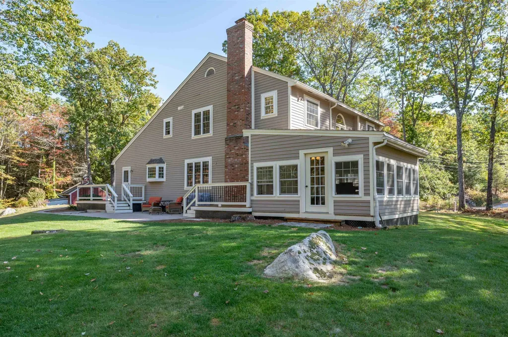 393 Chestnut Hill Road New Boston NH 03070