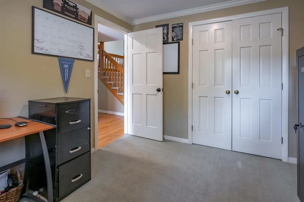 393 Chestnut Hill Road New Boston NH 03070