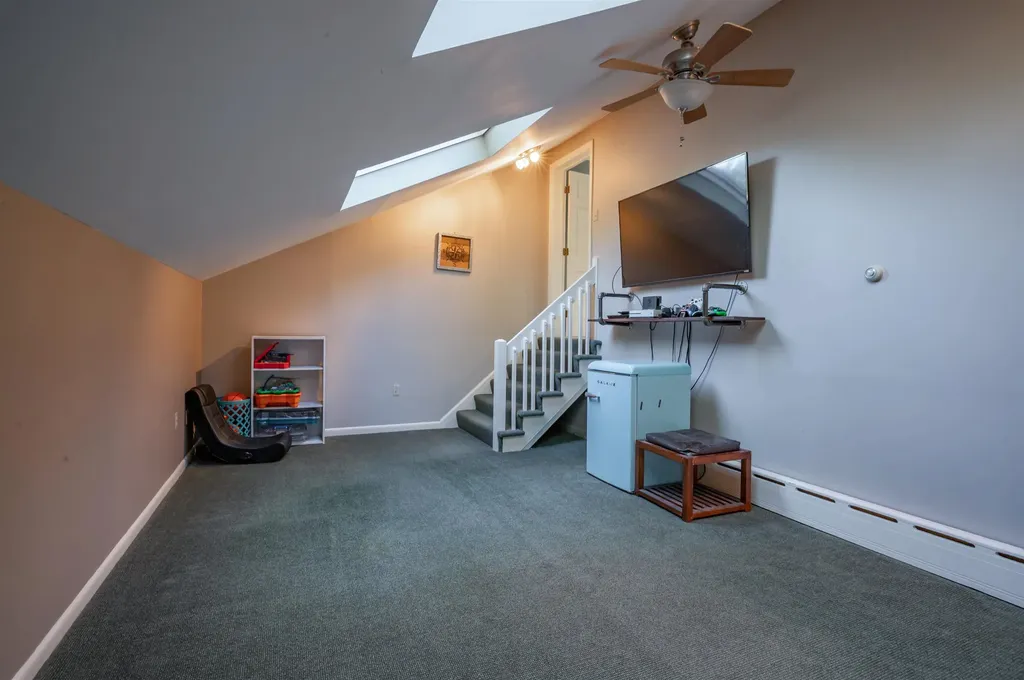 393 Chestnut Hill Road New Boston NH 03070