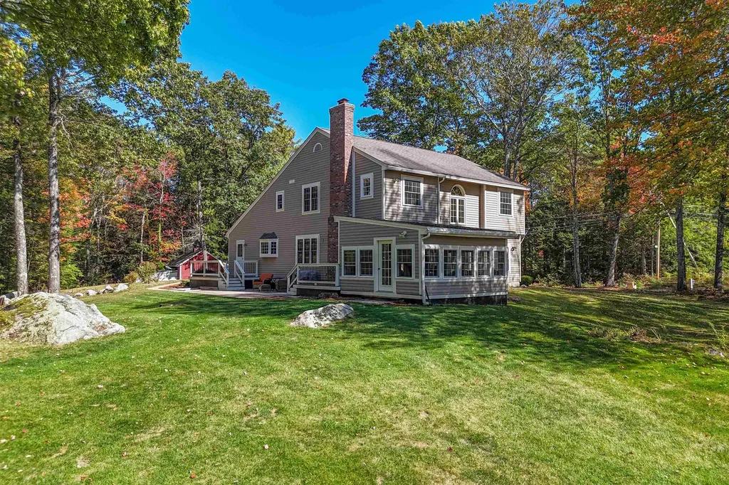 393 Chestnut Hill Road New Boston NH 03070