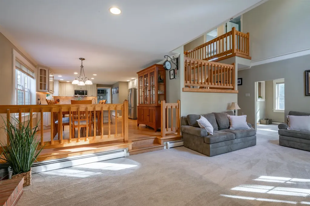 393 Chestnut Hill Road New Boston NH 03070